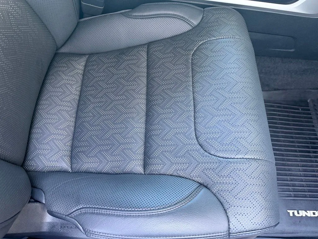 Toyota Tundra photo 44