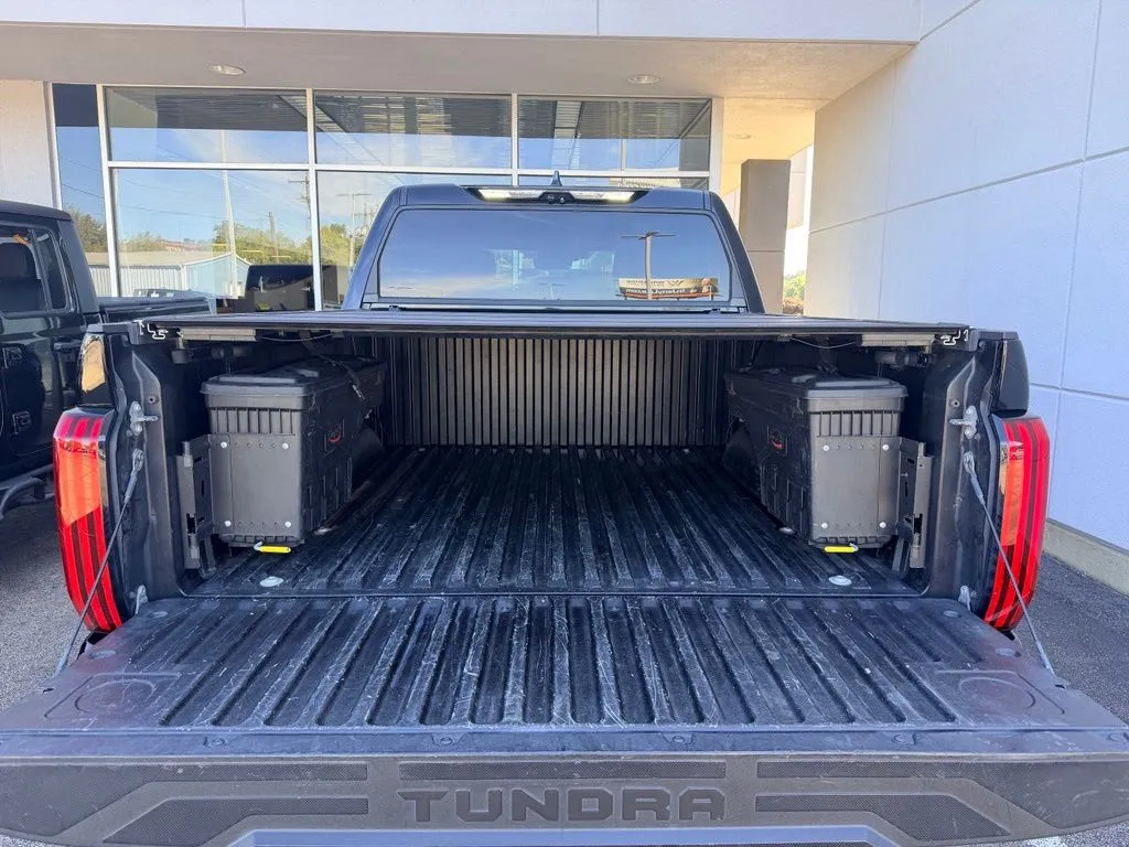 Toyota Tundra photo 34