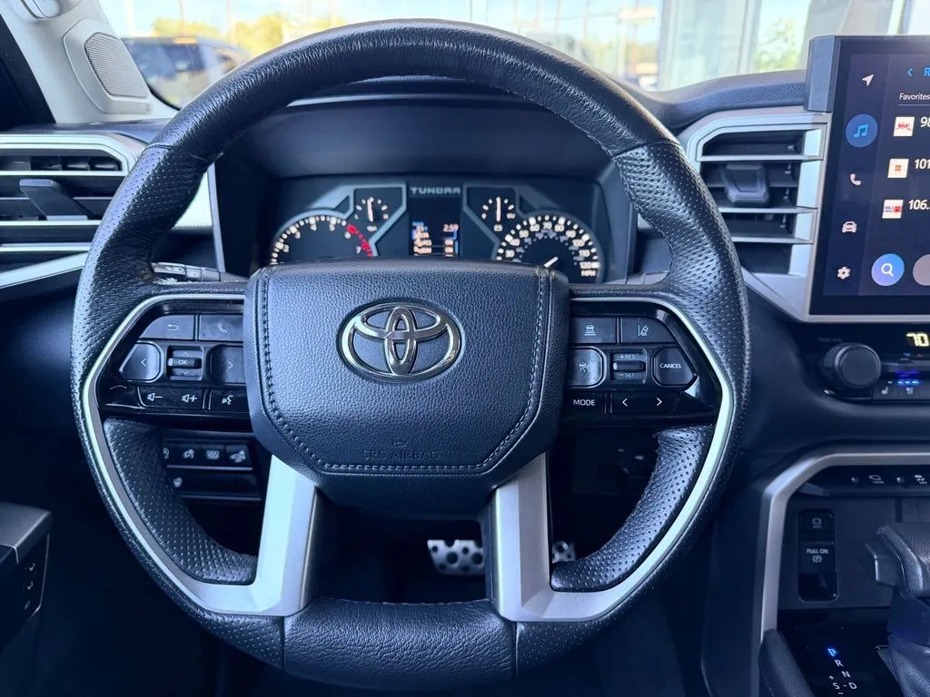 Toyota Tundra photo 8
