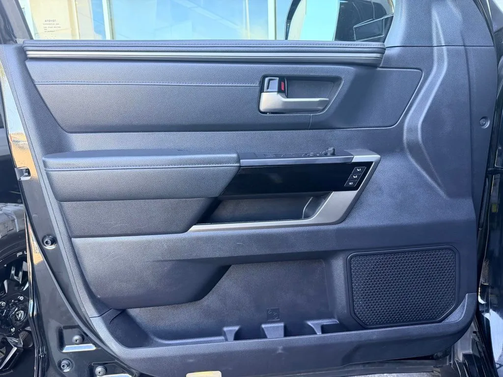 Toyota Tundra photo 36