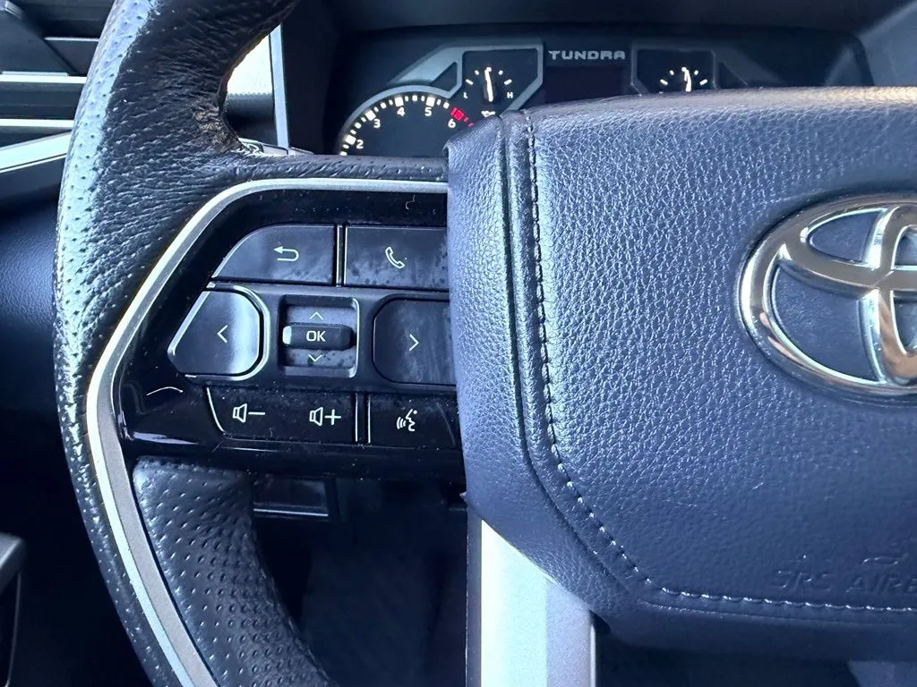Toyota Tundra photo 10