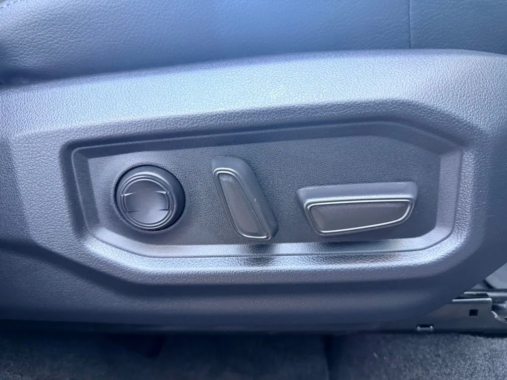 Toyota Tundra photo 45