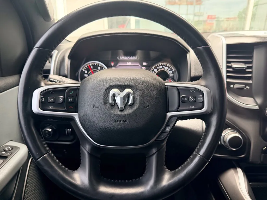 Ram 1500 photo 8