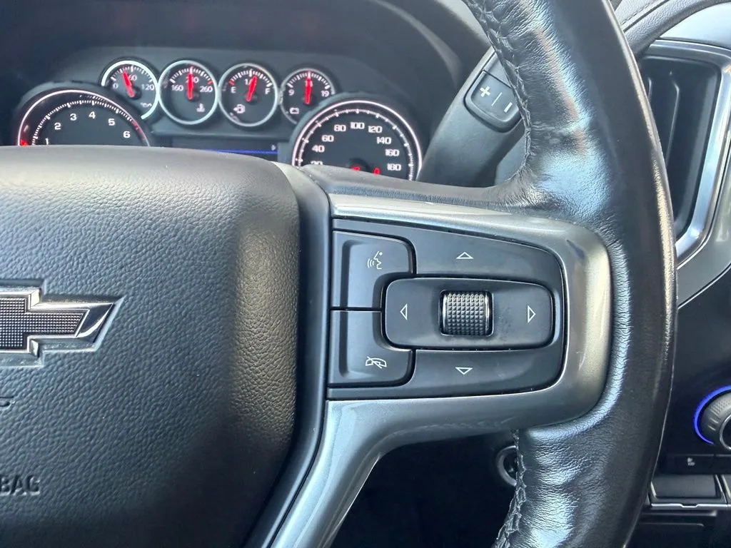 Chevrolet Silverado photo 10