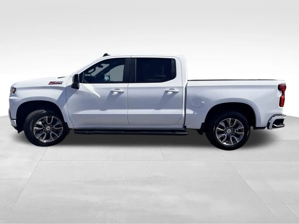 Chevrolet Silverado photo 29