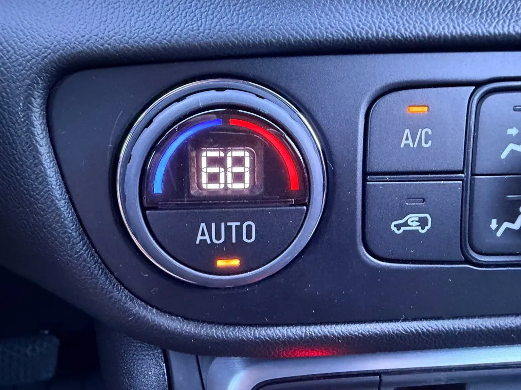 GMC Terrain photo 19