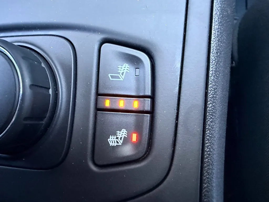 GMC Terrain photo 24