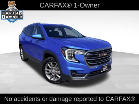 Photos of 2024 GMC Terrain SLT for sale in Topeka, KS at Platinum Auto Plaza