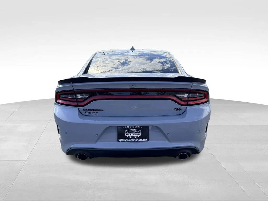 Dodge Charger photo 21