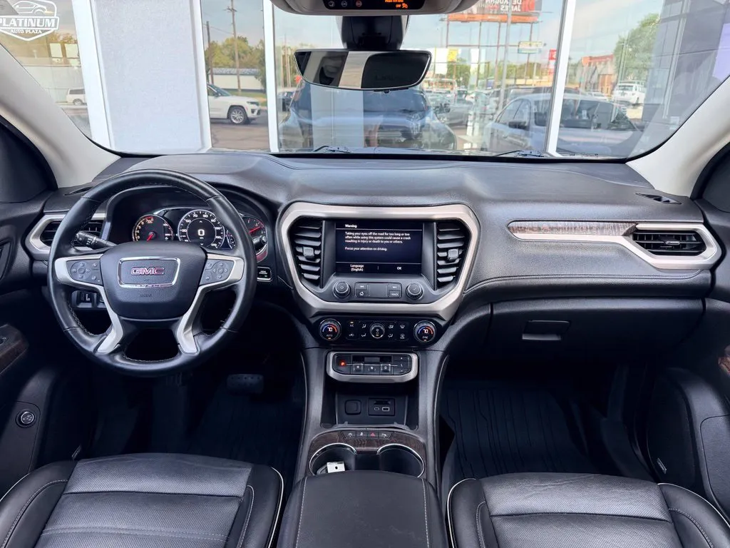 GMC Acadia photo 6