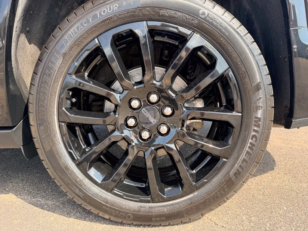 GMC Acadia photo 37