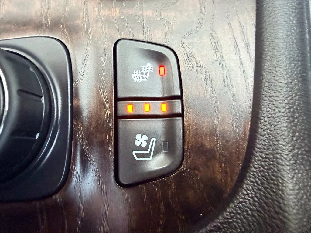 GMC Acadia photo 27