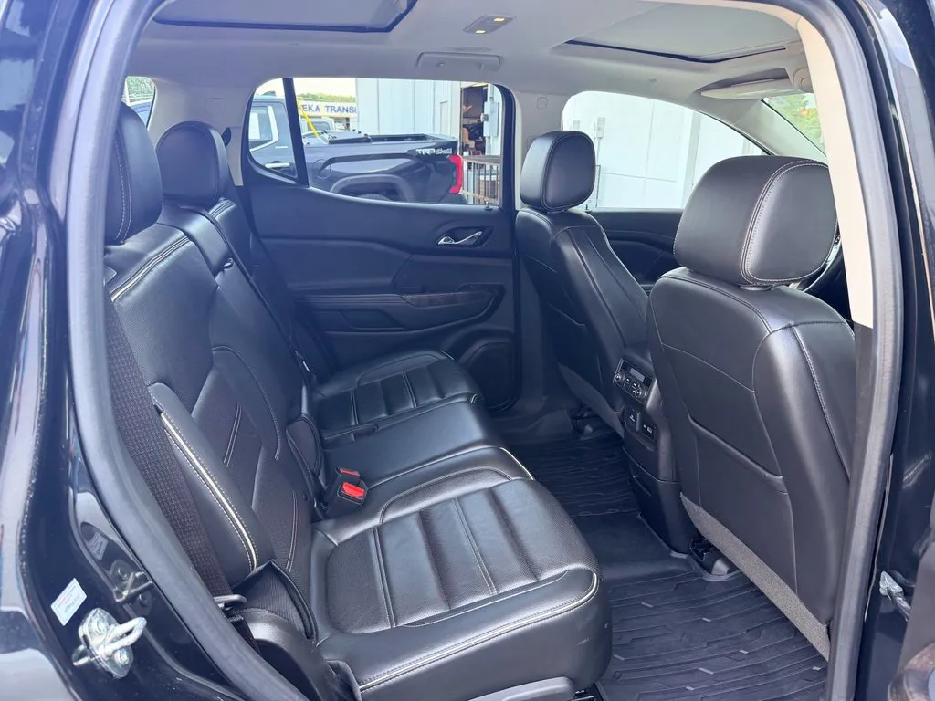 GMC Acadia photo 49