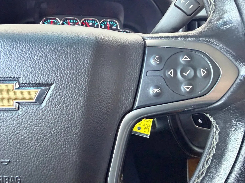 Chevrolet Silverado photo 11