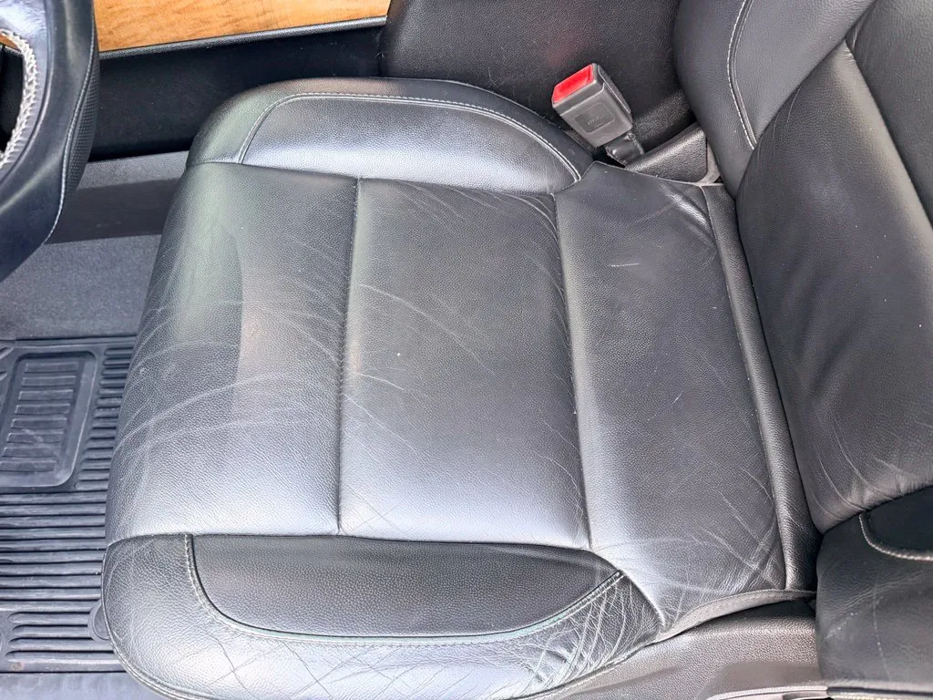 Chevrolet Silverado photo 36