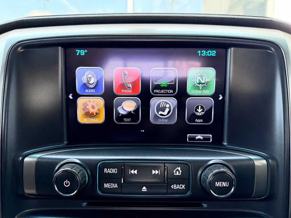 Chevrolet Silverado photo 15