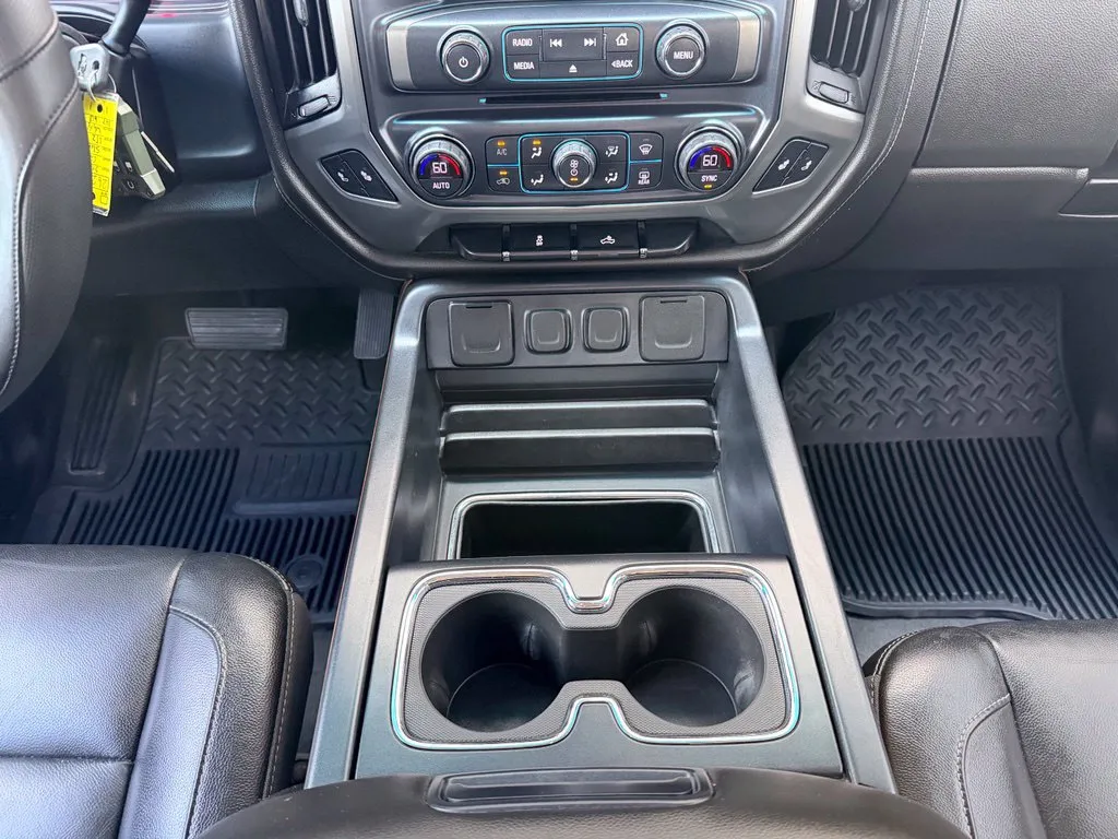 Chevrolet Silverado photo 44