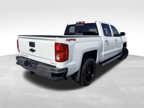 More photos of 2018 Chevrolet Silverado 1500 LTZ at Platinum Auto Plaza, KS