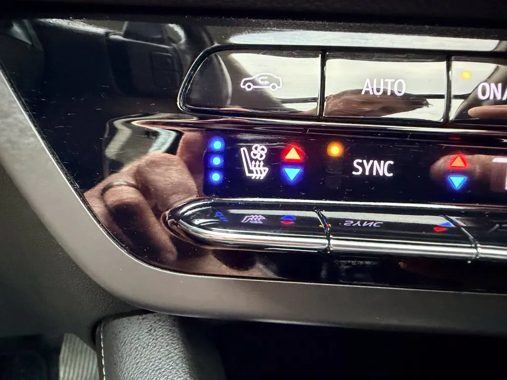 Buick Envision photo 19