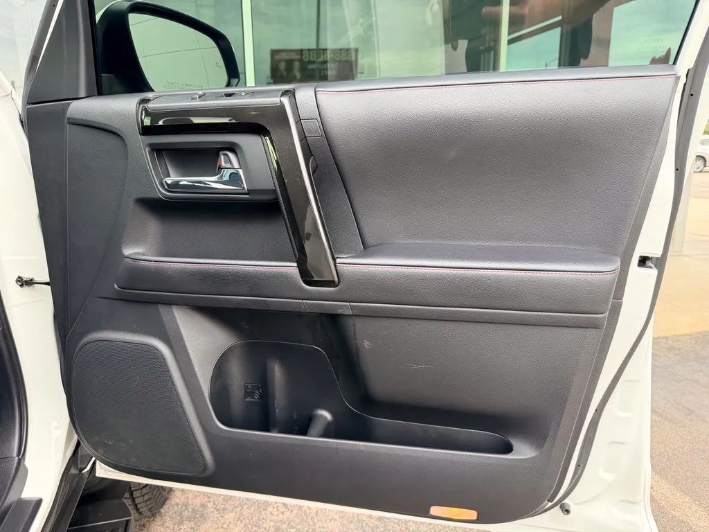 Toyota 4Runner photo 42