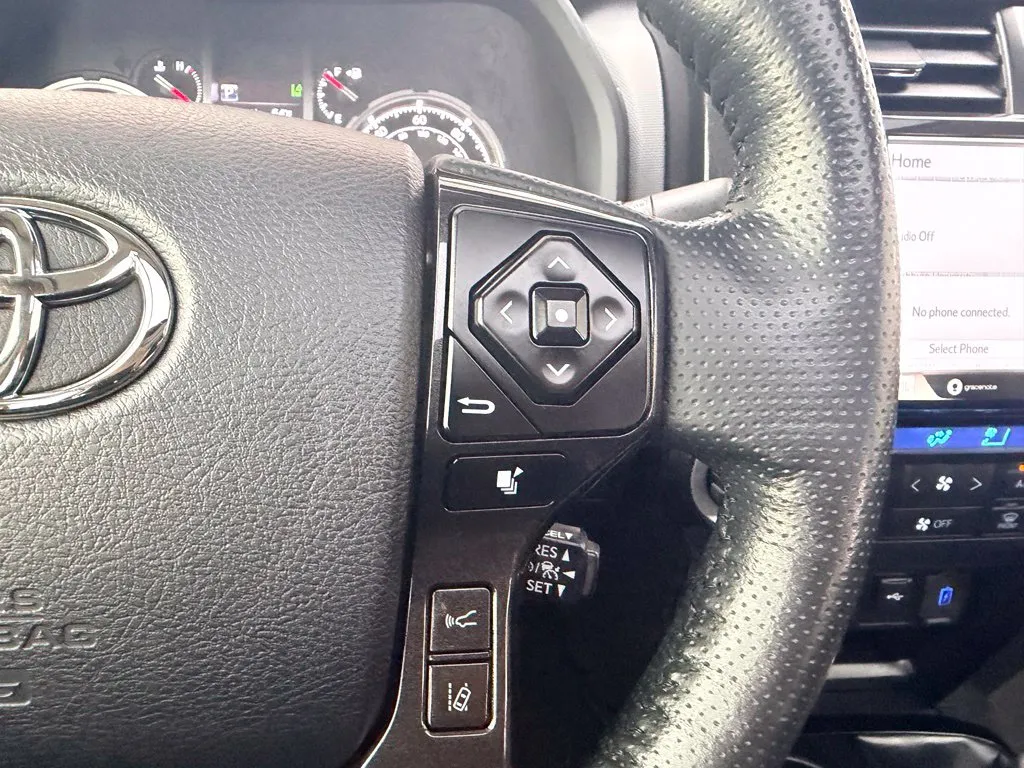 Toyota 4Runner photo 11