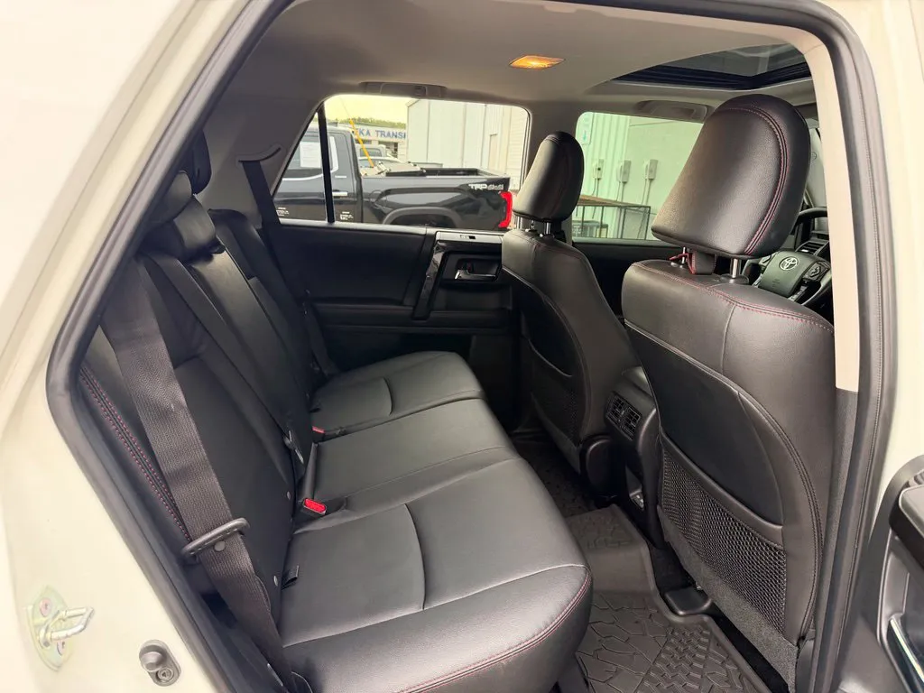 Toyota 4Runner photo 47