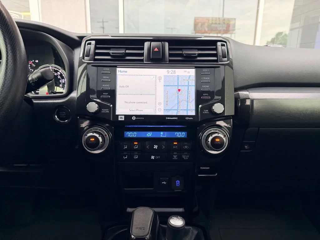 Toyota 4Runner photo 14