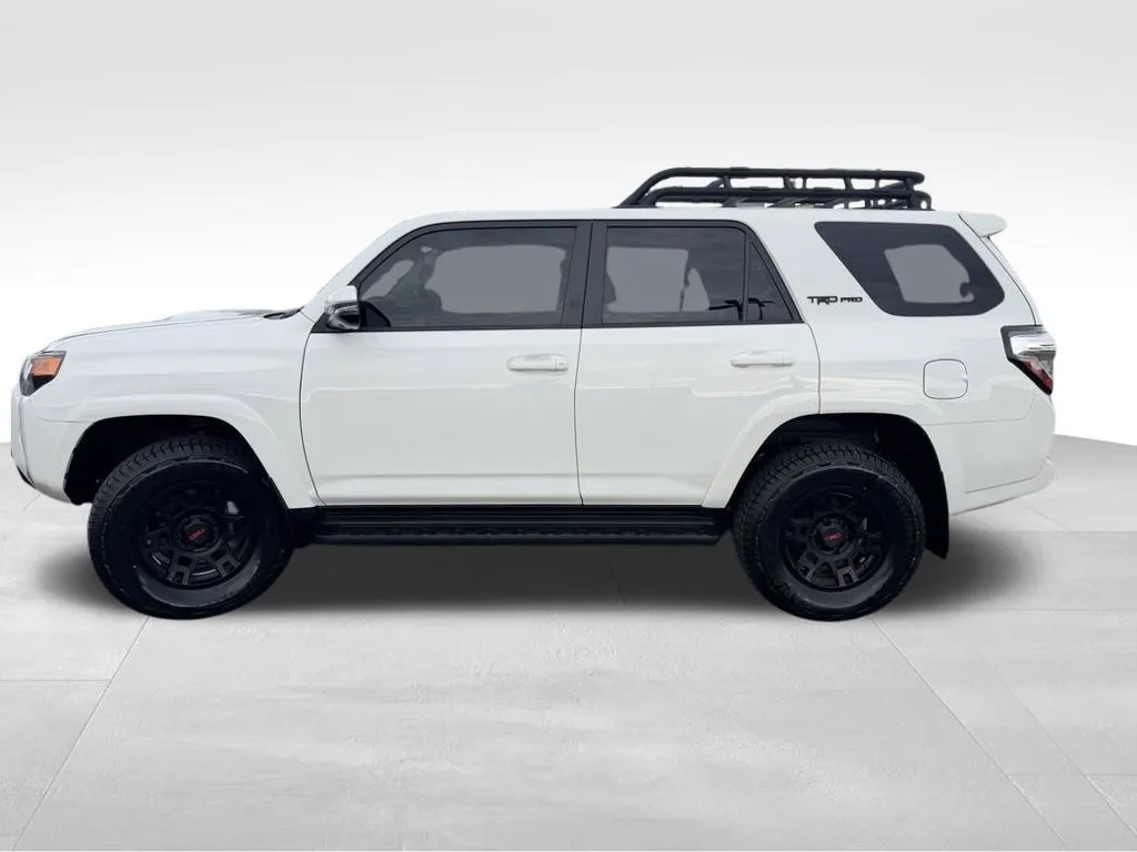 Toyota 4Runner photo 35
