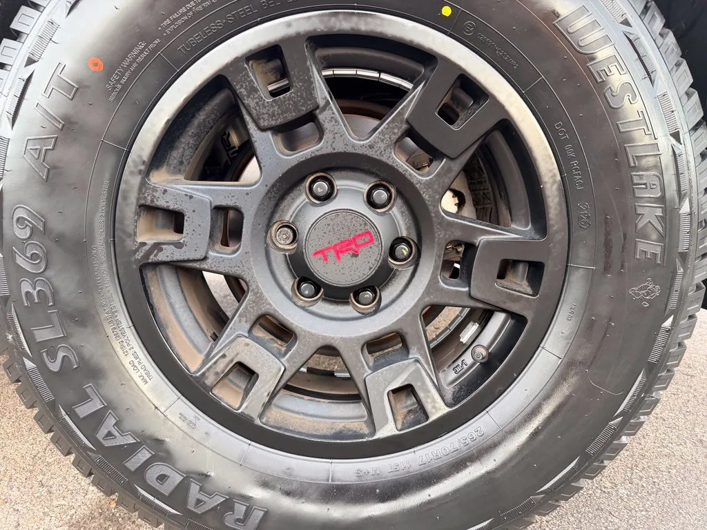 Toyota 4Runner photo 27