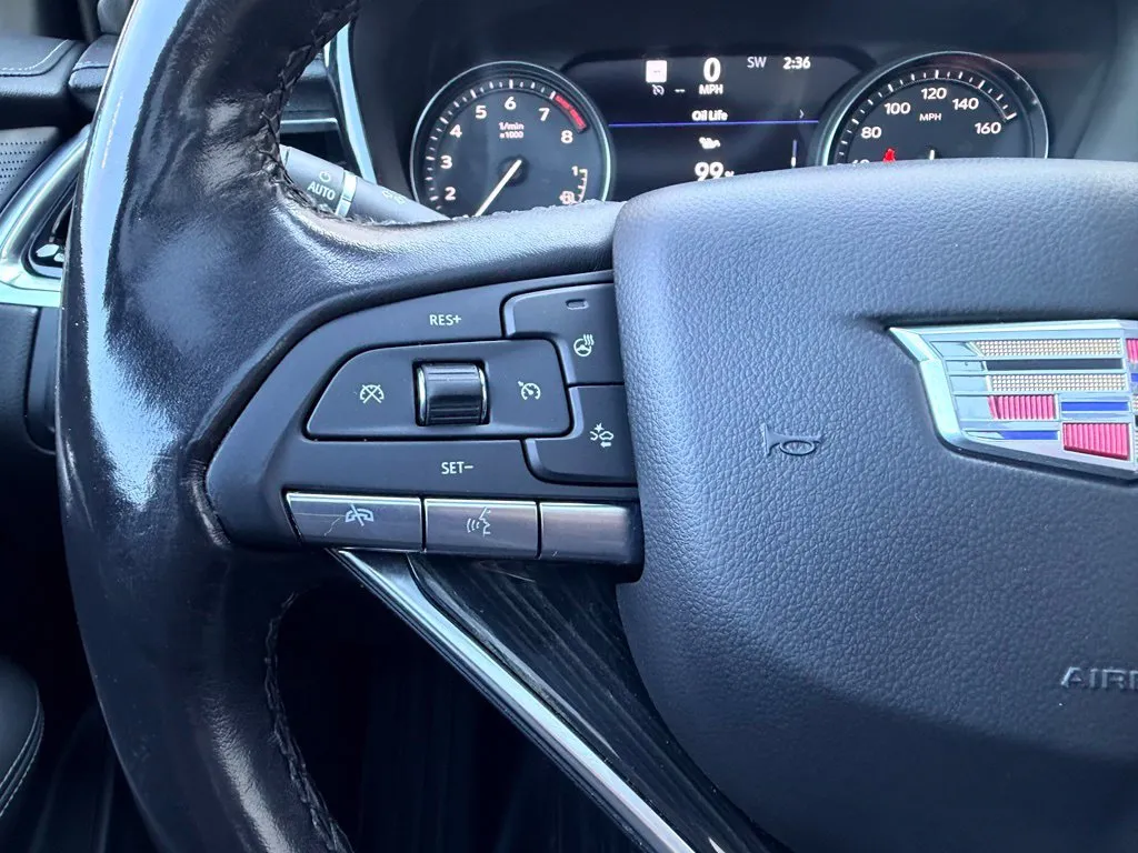 Cadillac XT6 photo 10