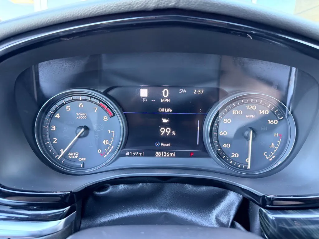 Cadillac XT6 photo 12