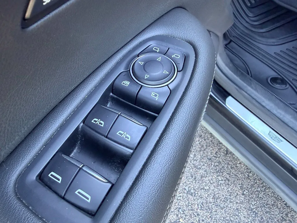 Cadillac XT6 photo 38