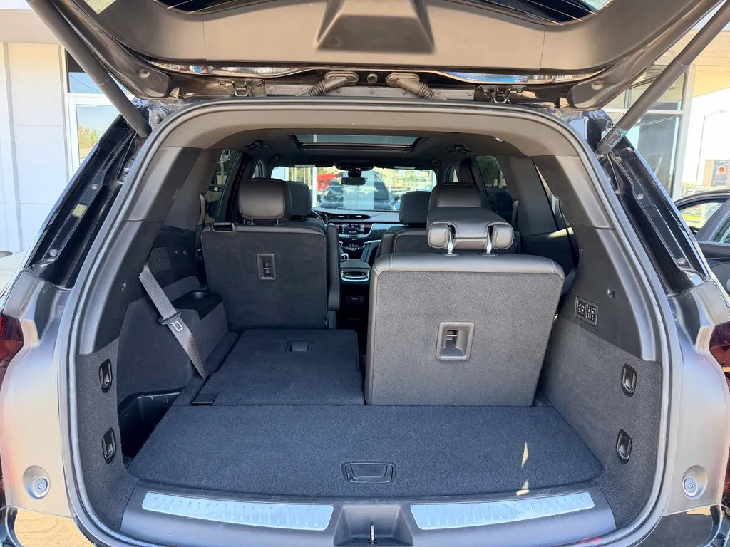 Cadillac XT6 photo 32