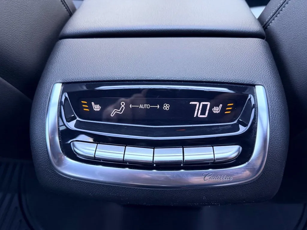 Cadillac XT6 photo 50