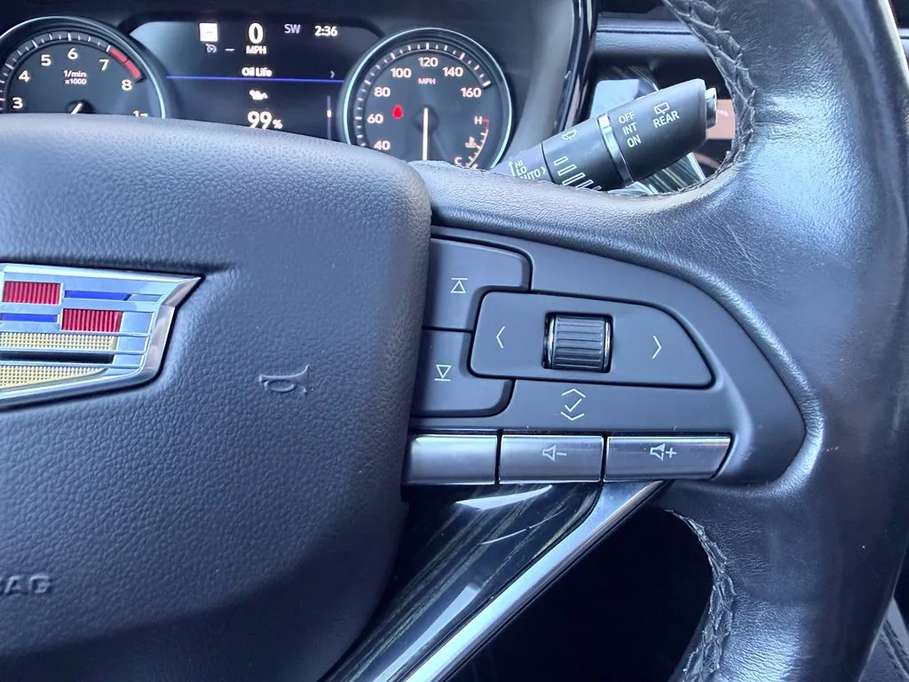 Cadillac XT6 photo 11