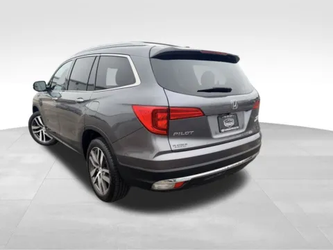 More photos of 2016 Honda Pilot Elite at Platinum Auto Plaza, KS