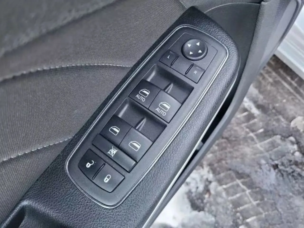 2022 Dodge Charger SXT photo 7