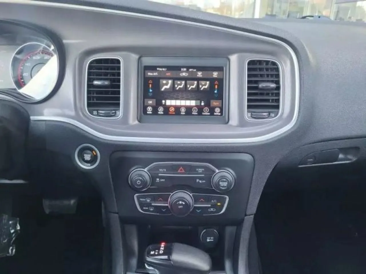 2022 Dodge Charger SXT photo 15