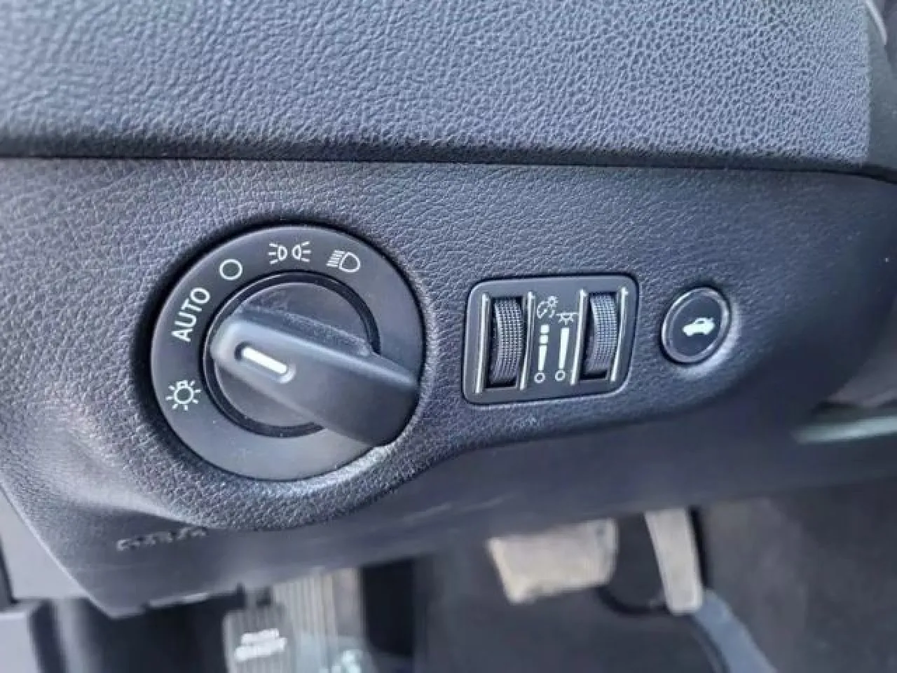2022 Dodge Charger SXT photo 34