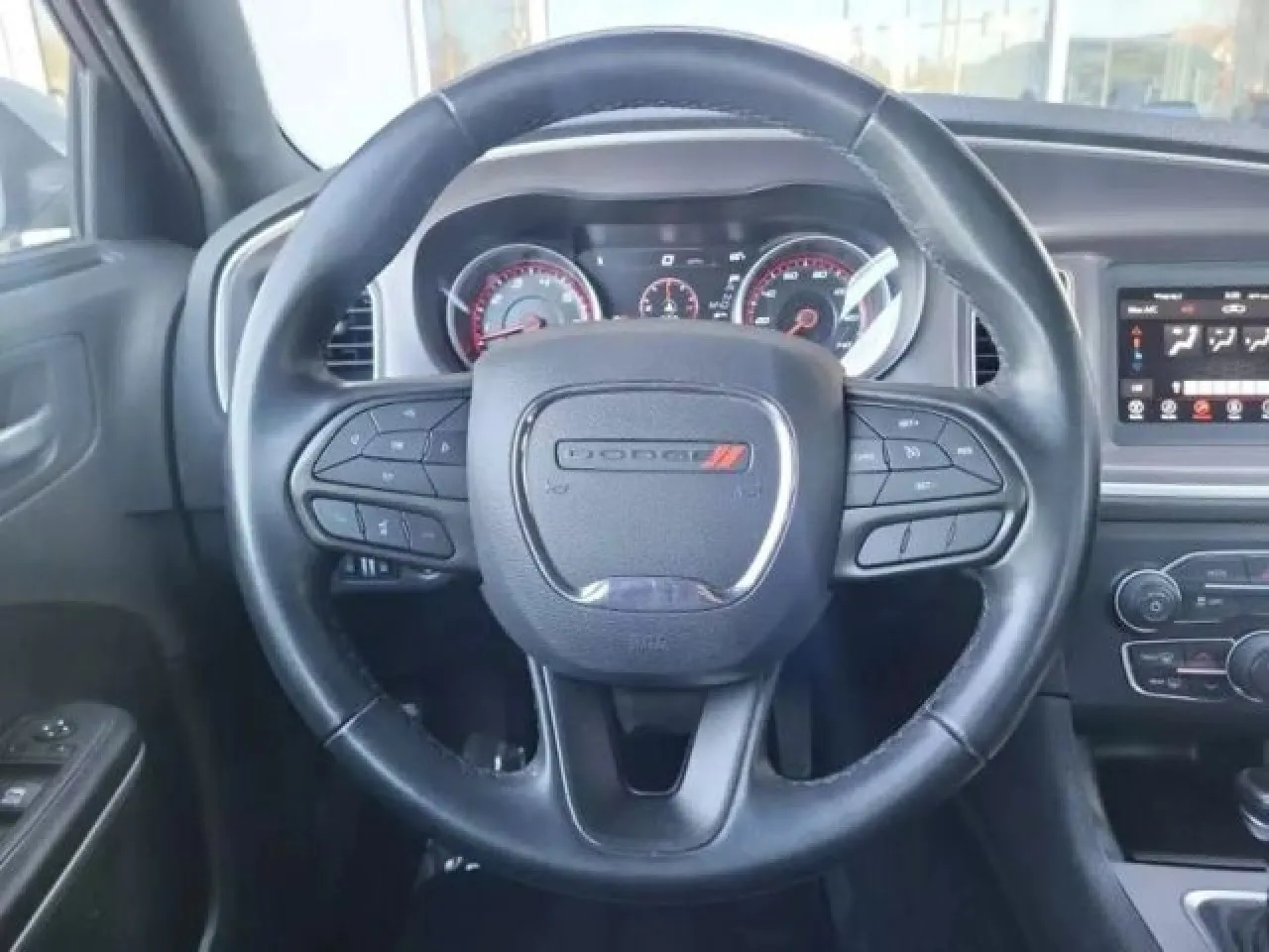2022 Dodge Charger SXT photo 25