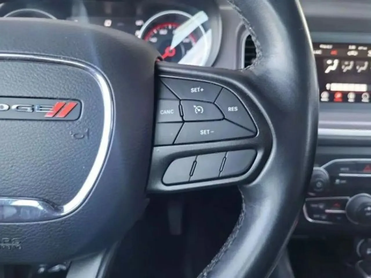 2022 Dodge Charger SXT photo 14
