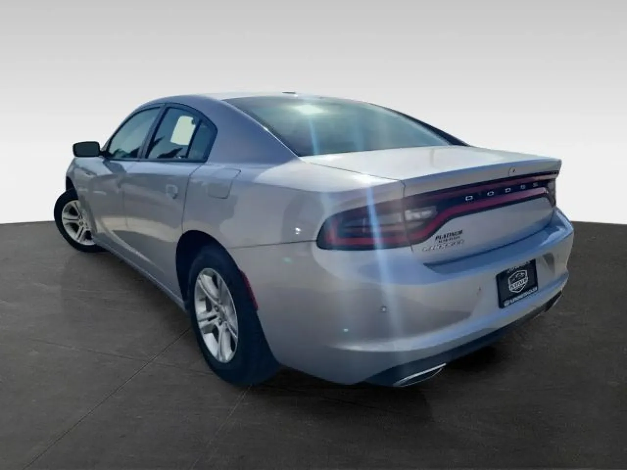 2022 Dodge Charger SXT photo 2