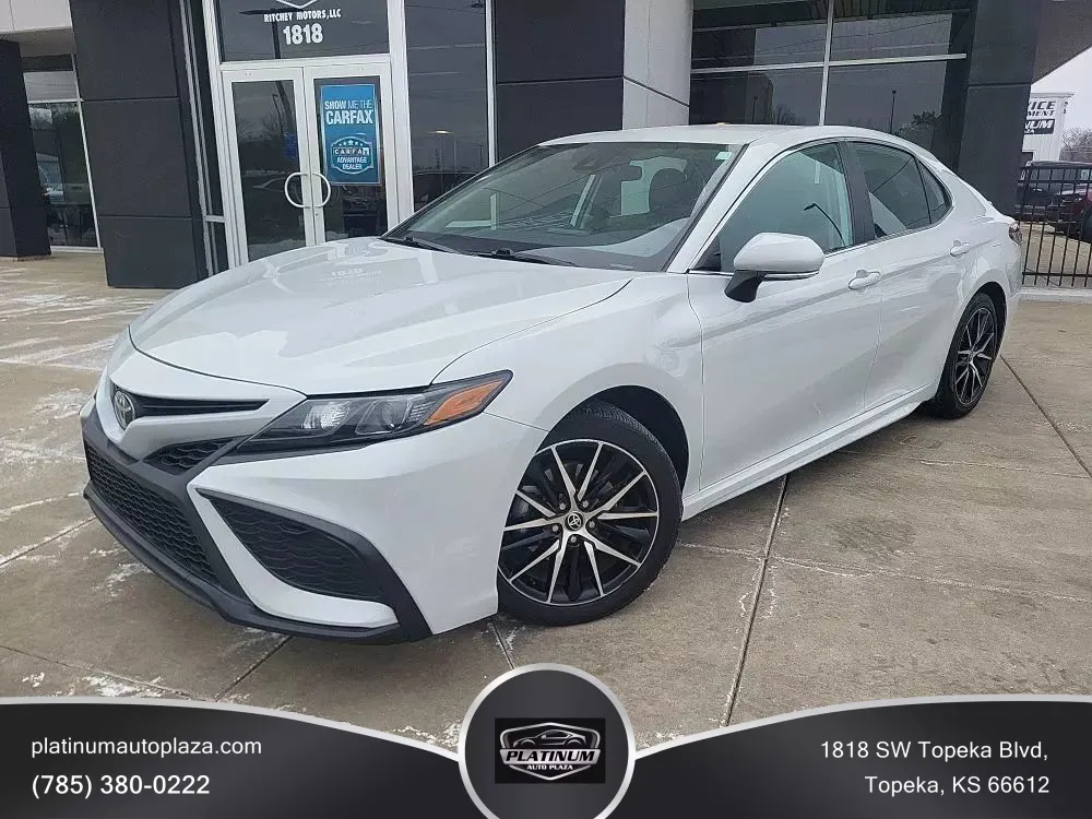 Used 2023 Toyota Camry SE Sedan 4D for sale in Topeka, KS | VIN ...