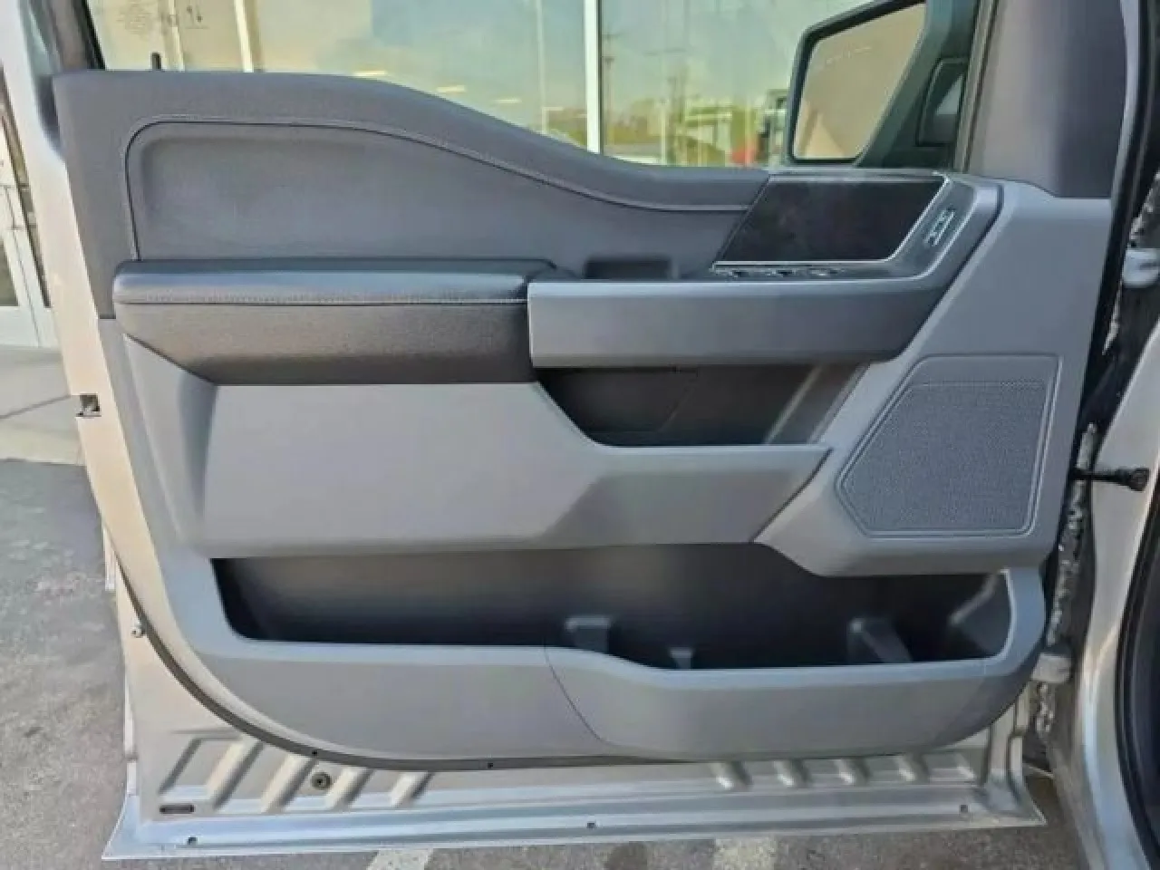 2021 Ford F-150 XLT photo 21