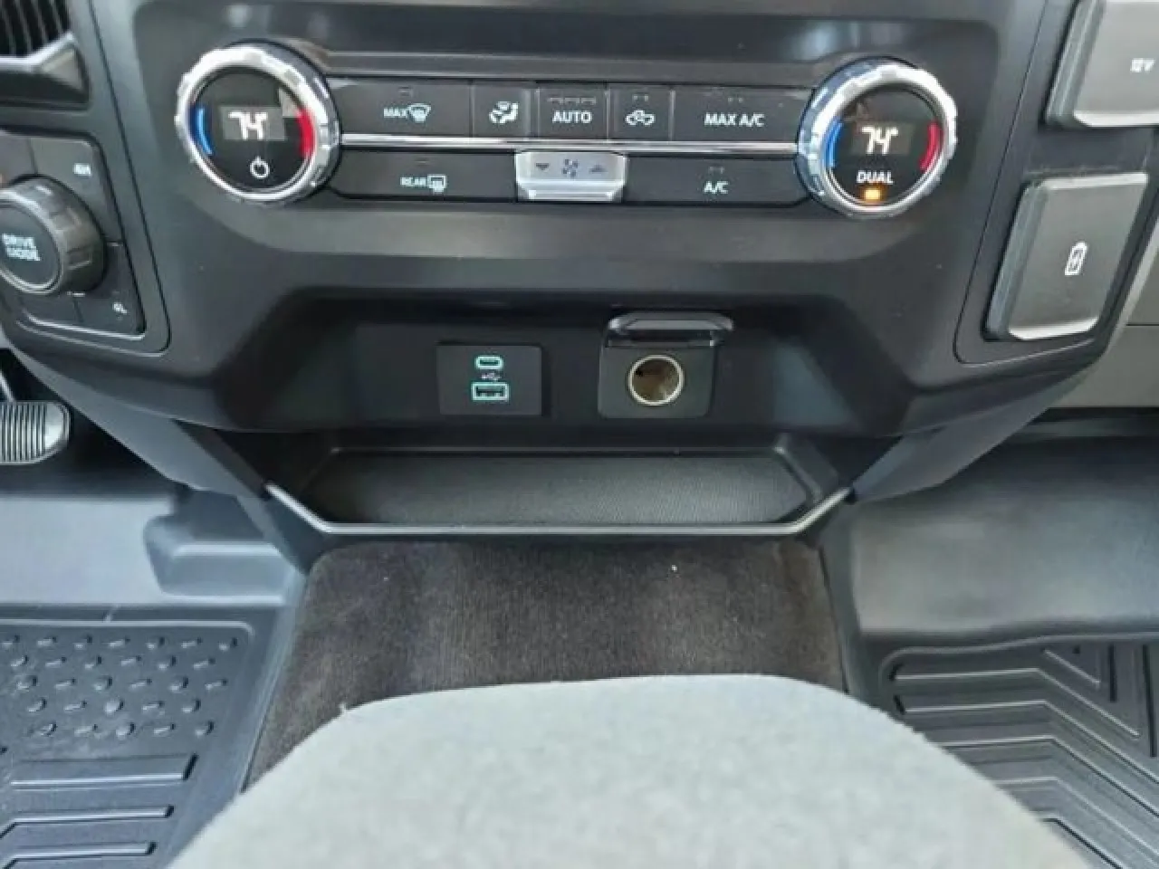 2021 Ford F-150 XLT photo 18