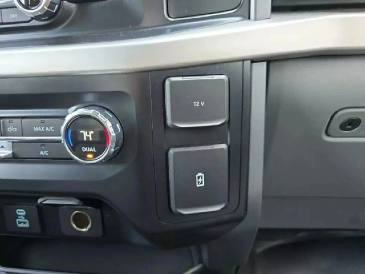 2021 Ford F-150 XLT photo 6