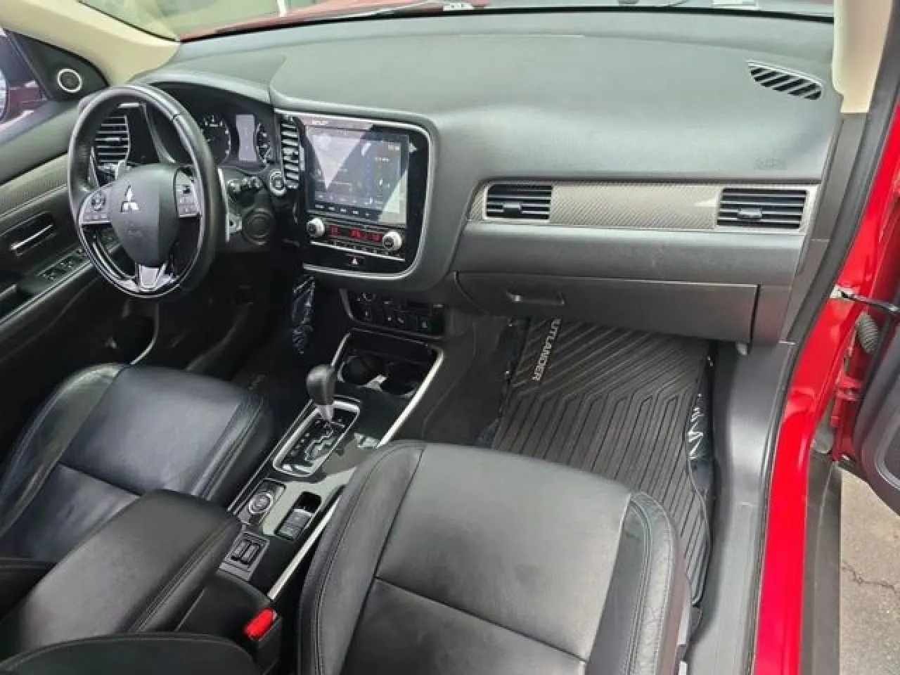 2020 Mitsubishi Outlander GT photo 14