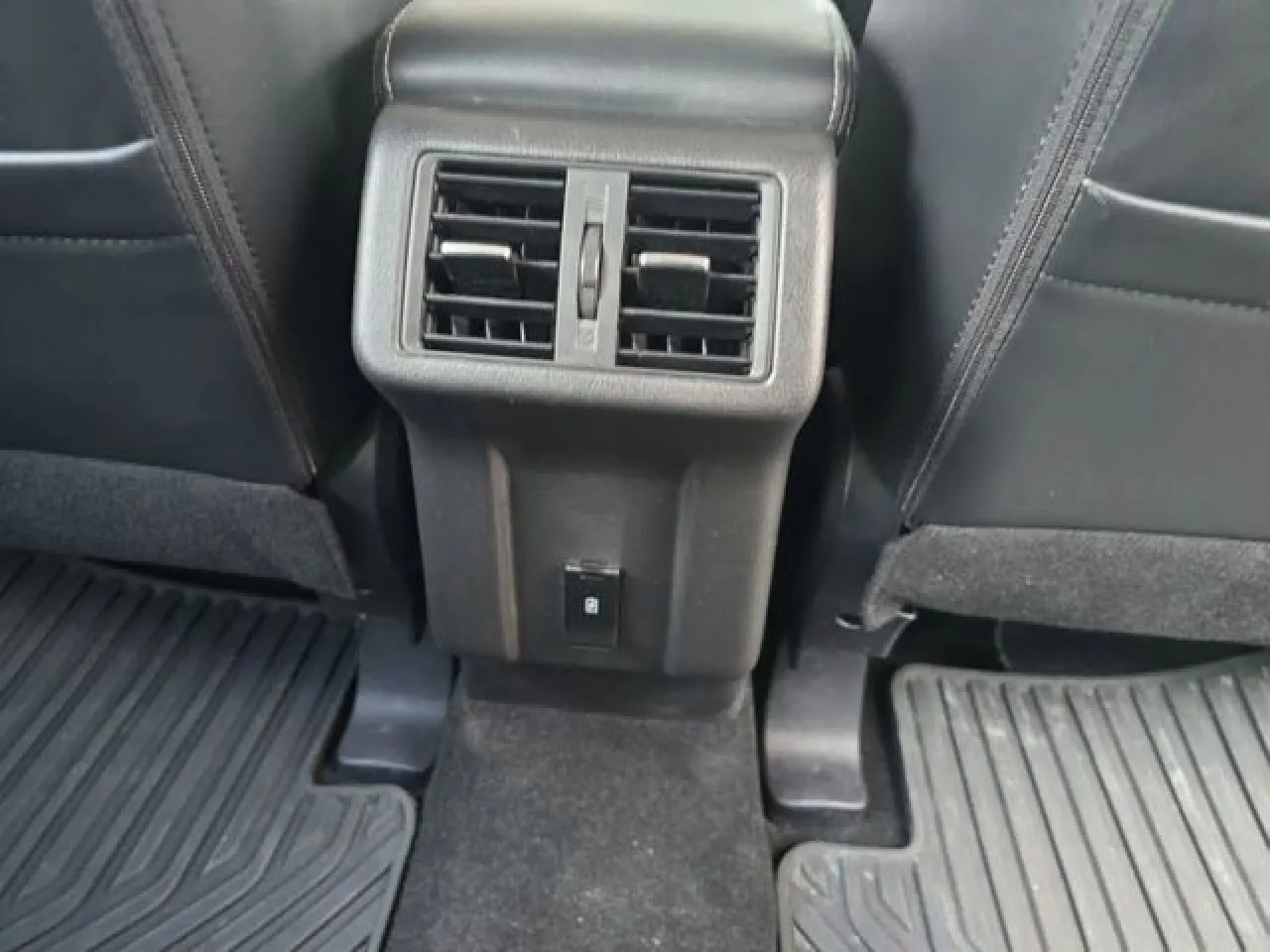 2020 Mitsubishi Outlander GT photo 15