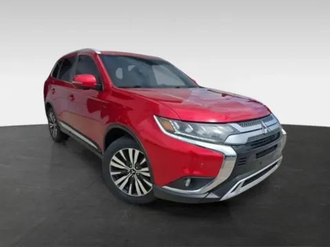 Photos of 2020 Mitsubishi Outlander GT for sale in Topeka, KS at Platinum Auto Plaza