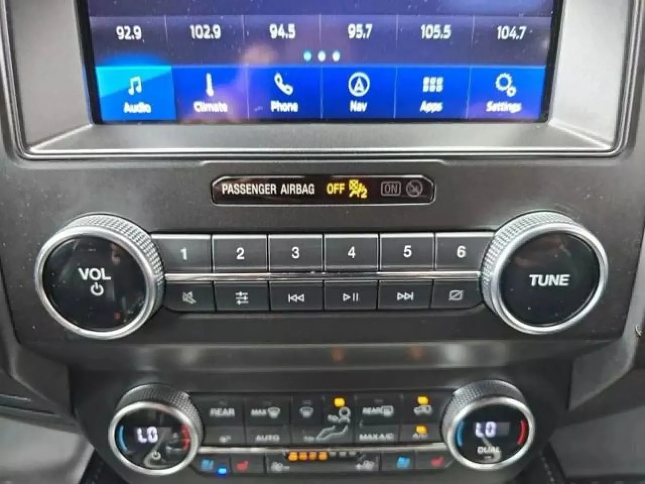 2020 Ford Expedition Limited photo 30